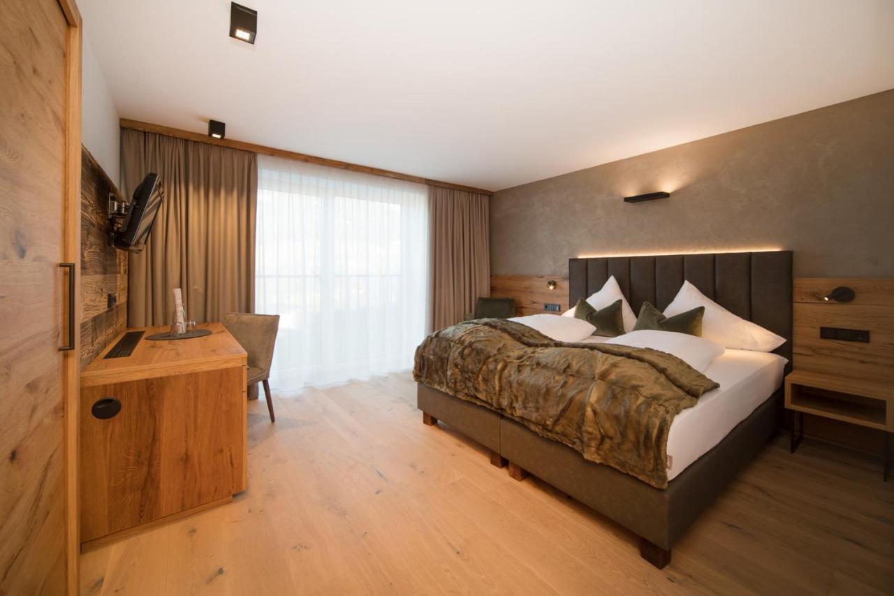 Hotel Stubai Schonberg im Stubaital Exterior photo