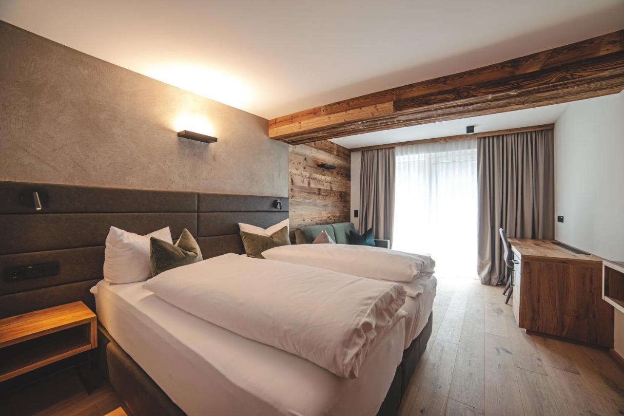 Hotel Stubai Schonberg im Stubaital Exterior photo